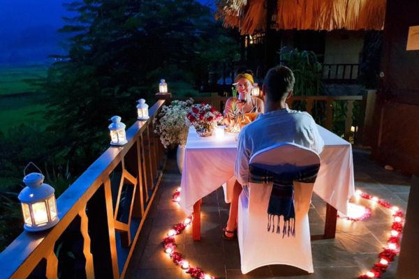 Una cena romantica tra risaie e montagne a Mai Chau