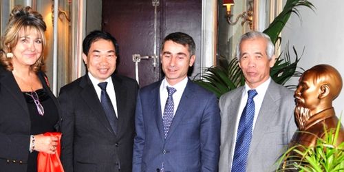 Collaborazione diplomatica