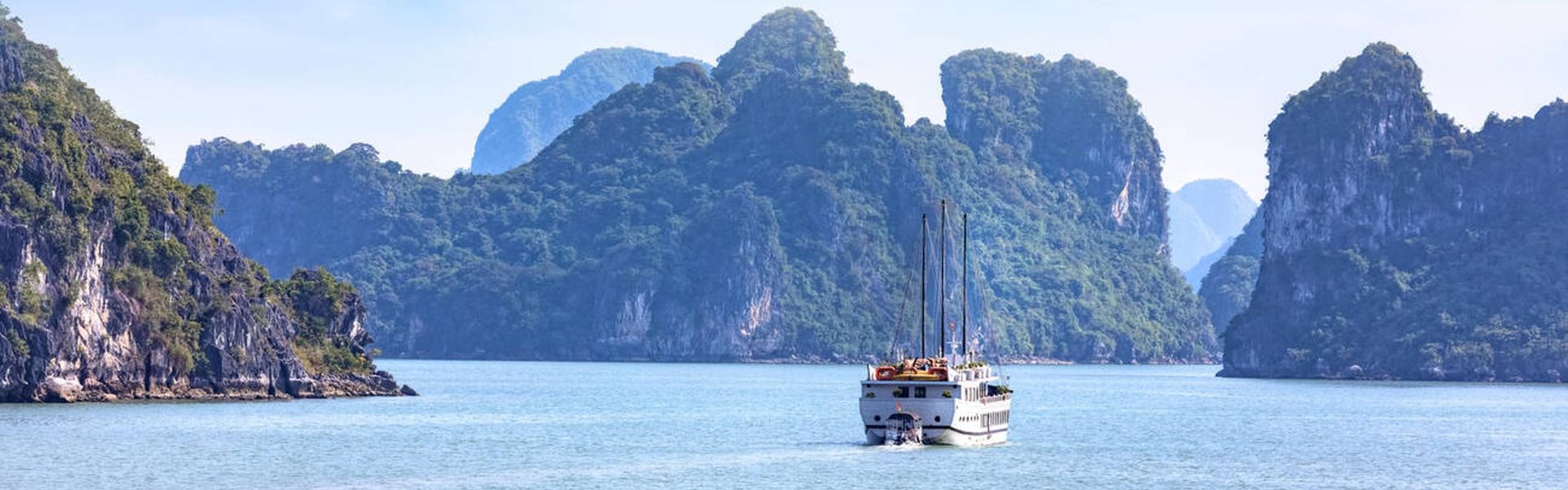 Baia di Bai Tu Long: Scopri la gemma nascosta del Vietnam