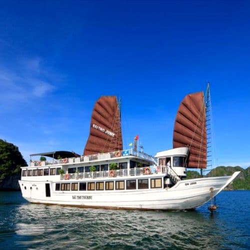 Bai Tho Junk (Night Boat)