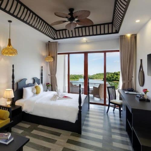 Phong Nha Lake House