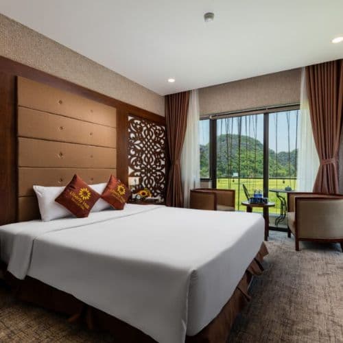 Liberty Hall Tam Coc Hotel & Villa