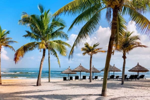 Viaggio dal Sud al Nord ed il mare Hoi An