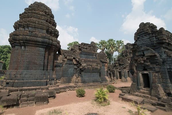 Phnom Penh - Kampong Cham - Kampong Thom