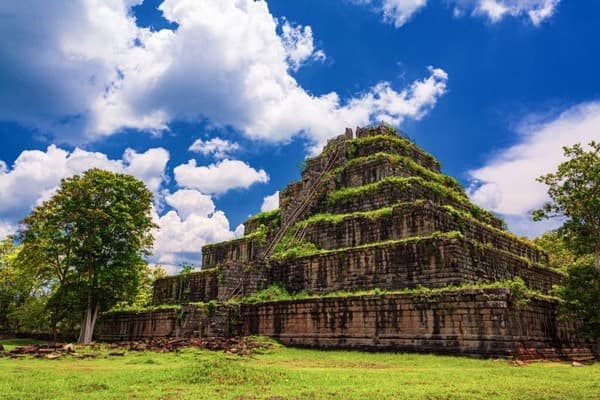 Siem Reap - Beng Mealea - Koh Ker - Preah Vihear