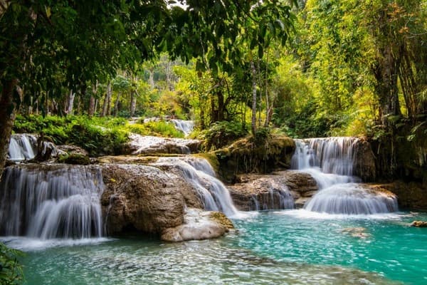 Luang Prabang - Cascate di Kuang Si - Crociera sul Mekong - Grotte di Pak Ou