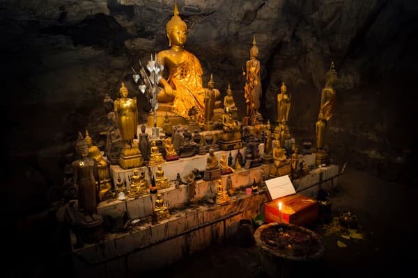 Luang Prabang visita - Escursione sul Mekong (grotta Pak Ou)
