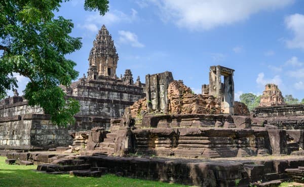 Phnom Penh - Siem Reap - Roluos