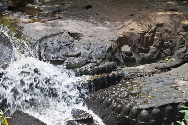 Siem Reap - Kbal Spean - Banteay Srei - Banteay Samre - Siem Reap