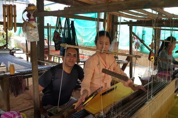 Phnom Penh visita - villaggio di seta