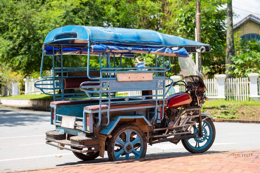 laos tuk tuk