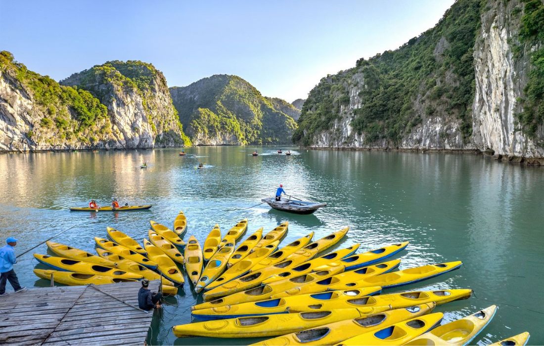 baia di lan ha kayaking