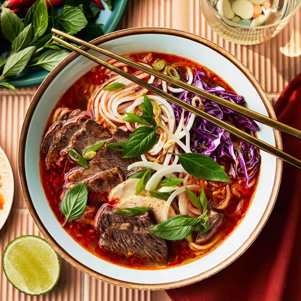 Bun bo Hue, storia, ricetta e molto di più