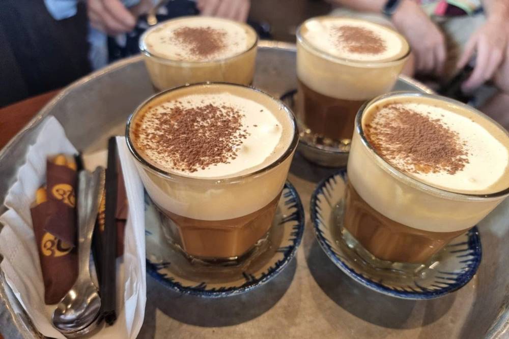 caffe vietnamita con uovo