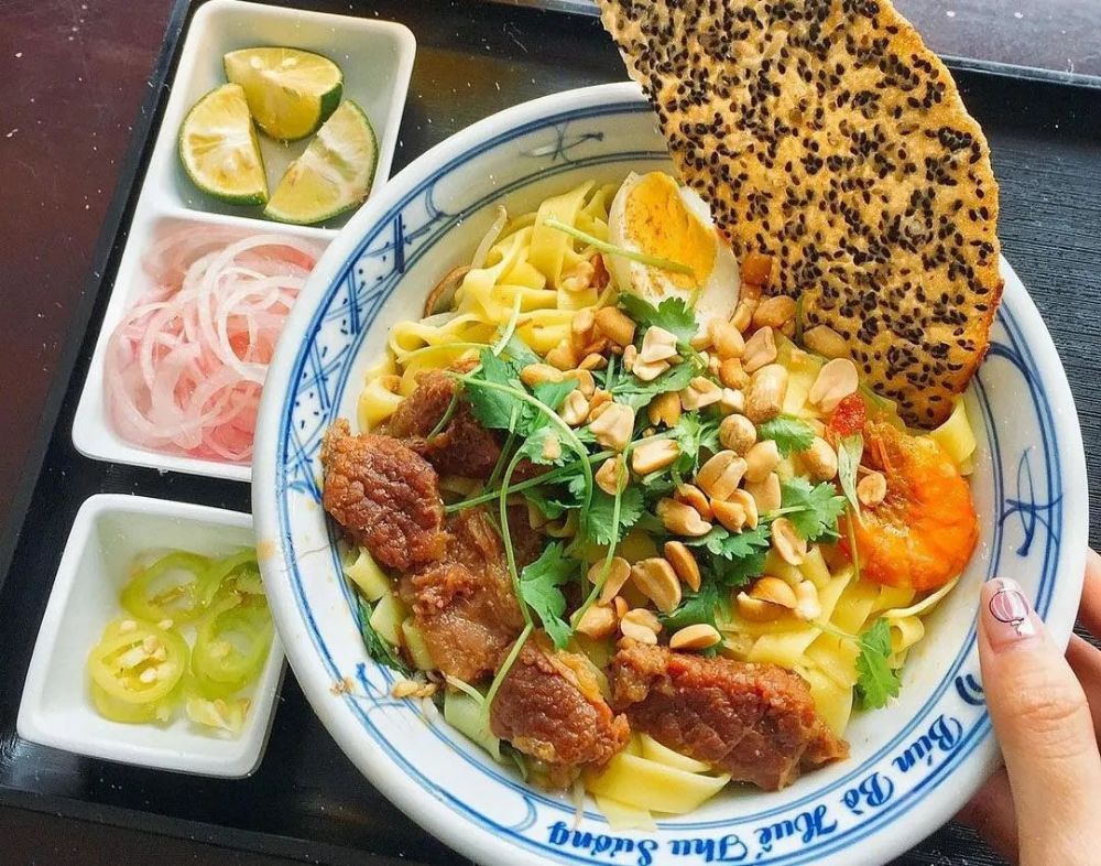 Piatti di Hoi An - mi quang