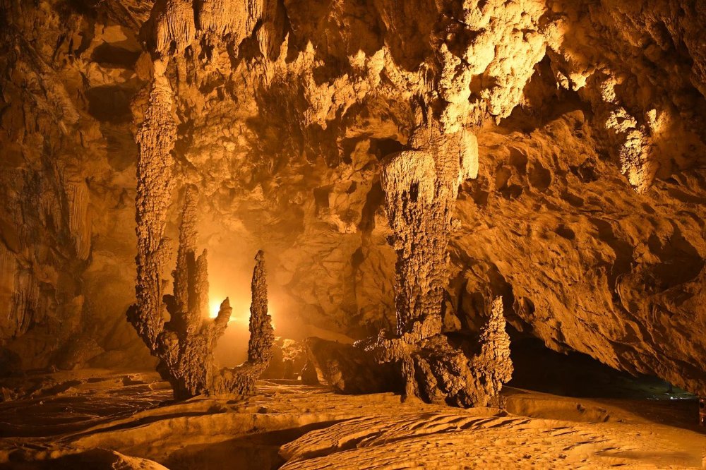 mai chau, grotta di mo luong