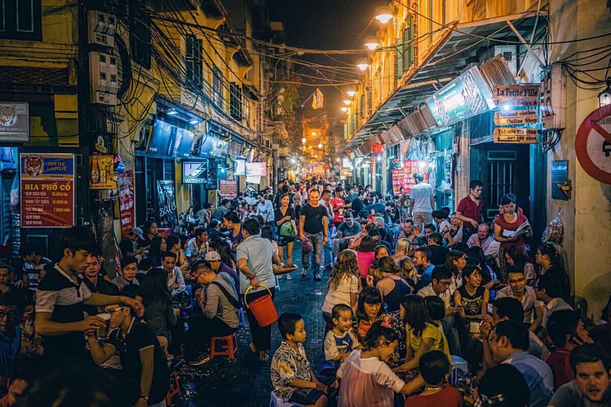hanoi vietnam strada di birra Ta Hien
