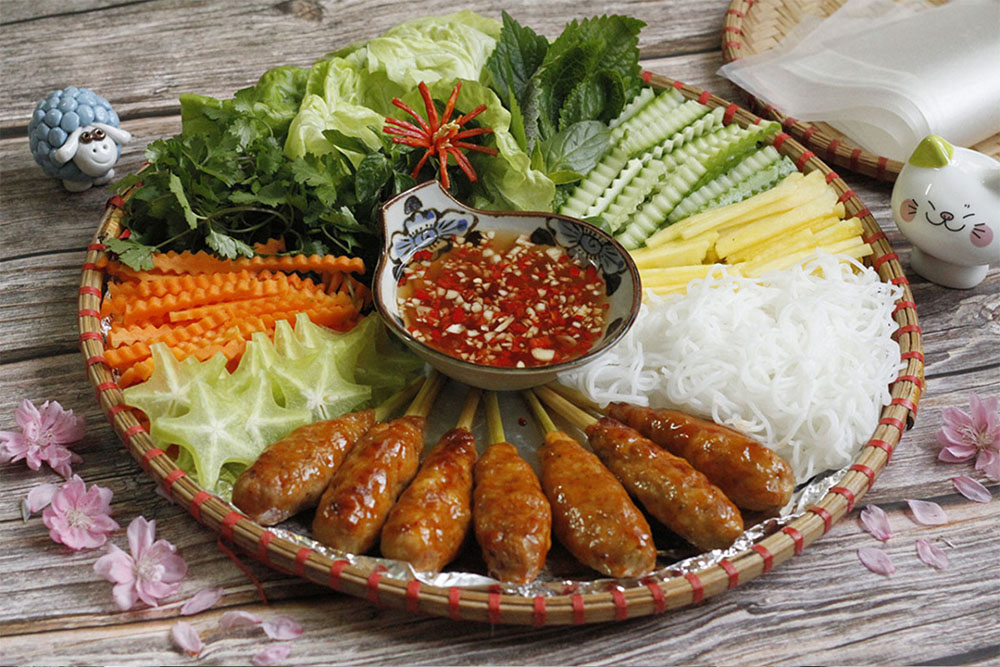 migliori cibi strada del vietnam nem lui