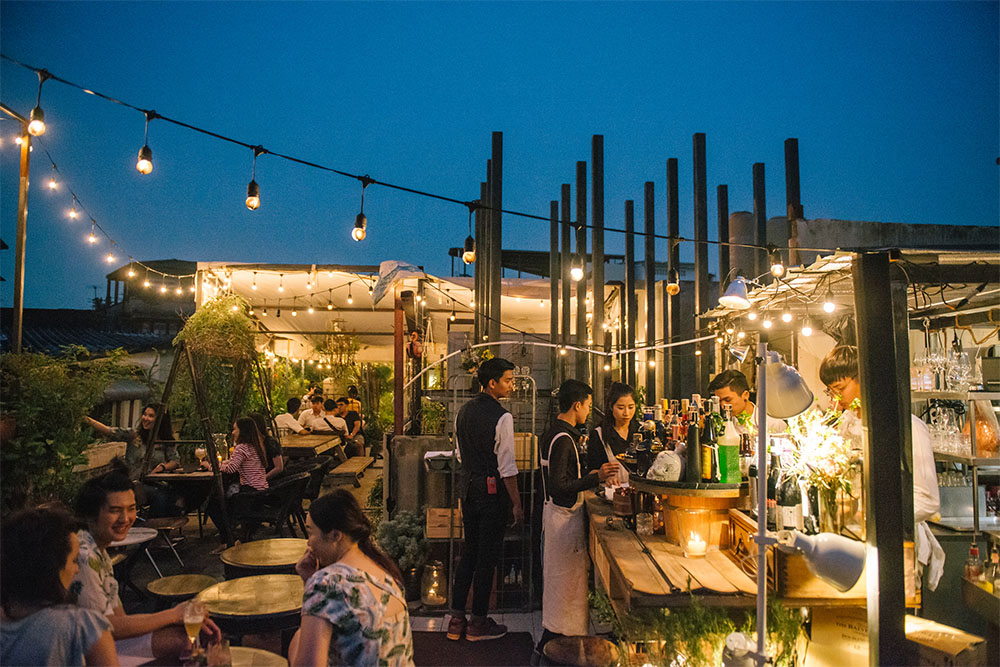 migliori rooftop bar bangkok wallflower upstairs