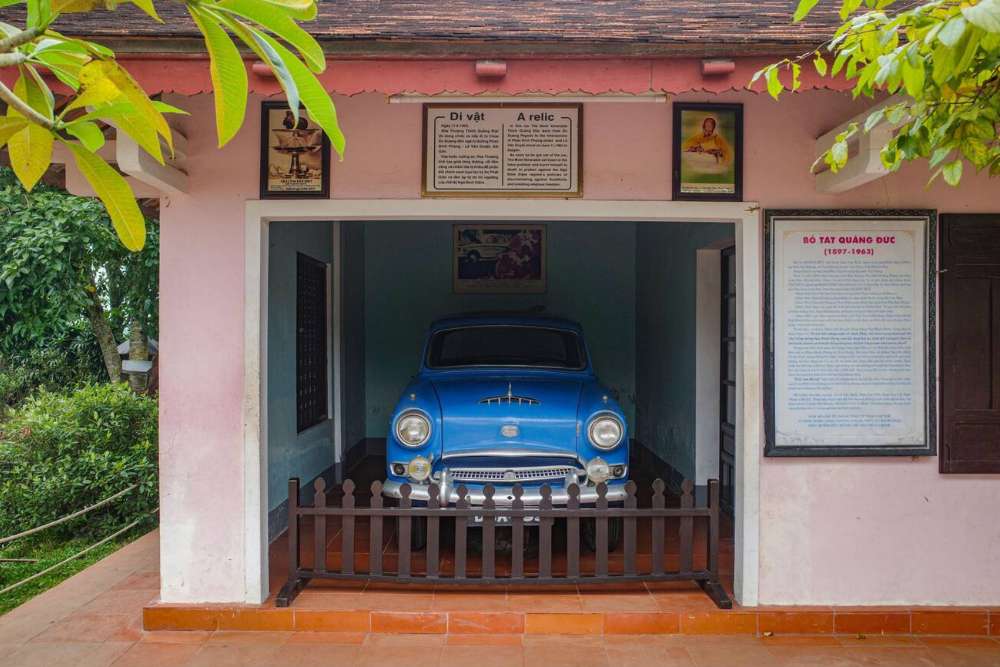 vecchia Austin Westminster della pagoda di Thien Mu