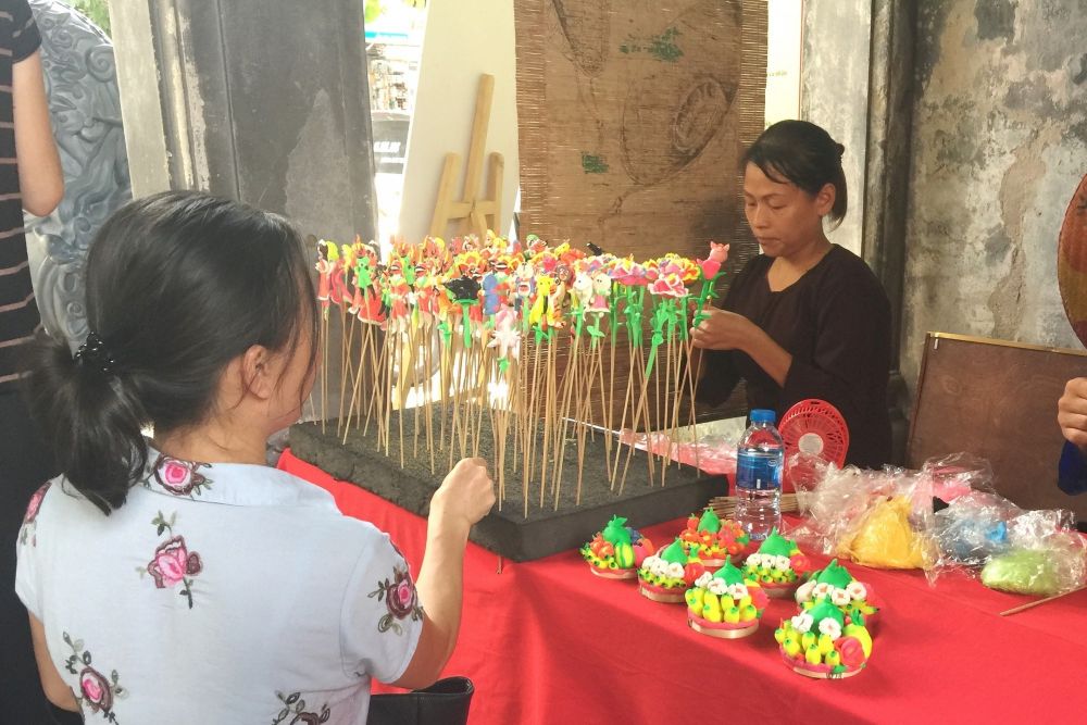 Villaggio di Tò He (Giocattoli di Riso) di Xuan La