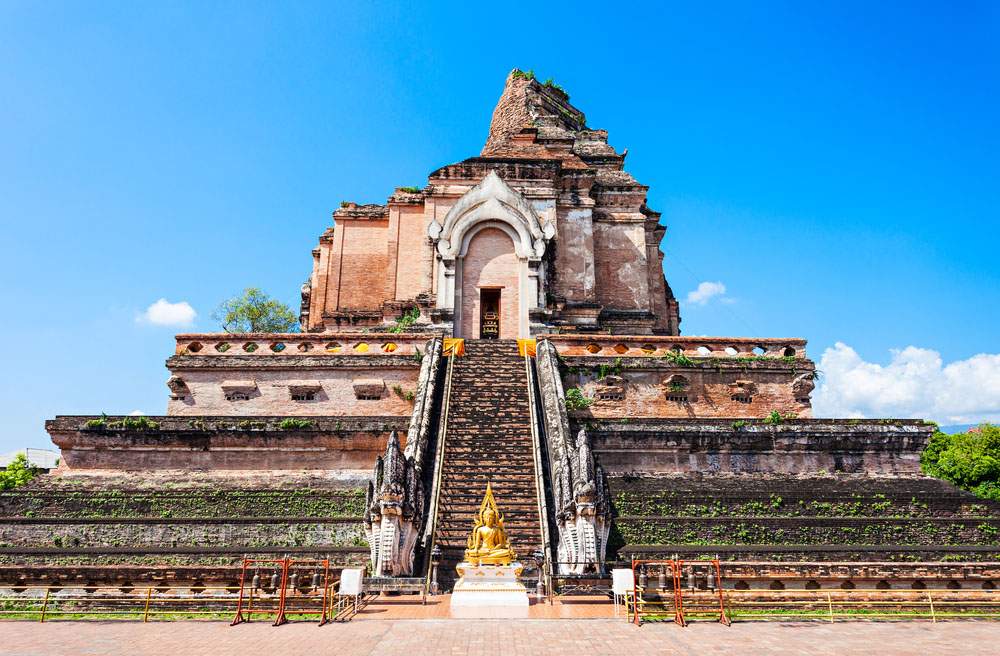 wat chedi luang