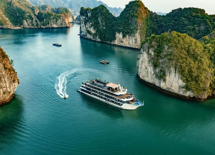 Tour in Vietnam