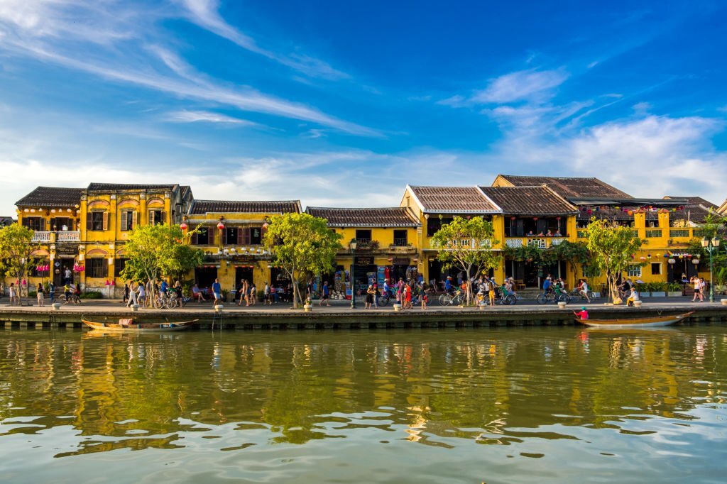 Tour in Vietnam